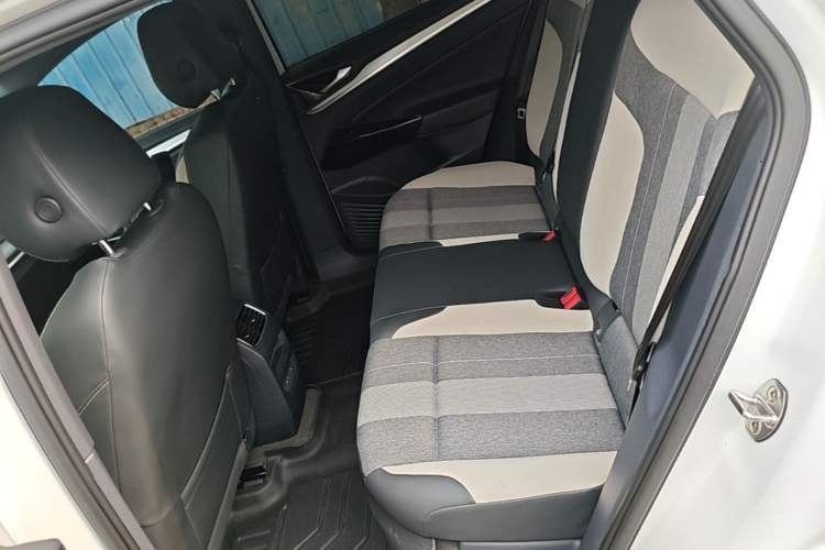 Used Volkswagen ID.4 CROZZ 2021 Long-Range PURE+ Two-Wheel Drive Version Left Rear Seat