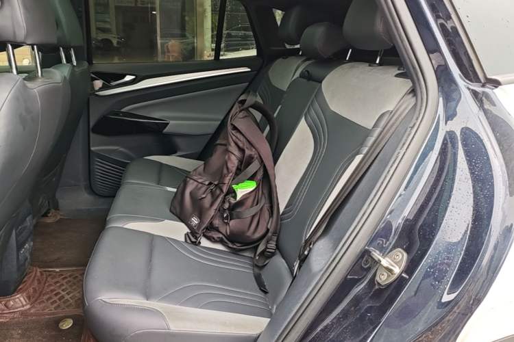 Used Volkswagen ID.4 CROZZ 2021 Long-Range Lite PRO Two-Wheel Drive Version Left Rear Seat