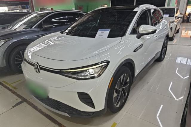 Ojetý Volkswagen ID.4 CROZZ 2021 Long-Range PURE+ Two-Wheel Drive Version
