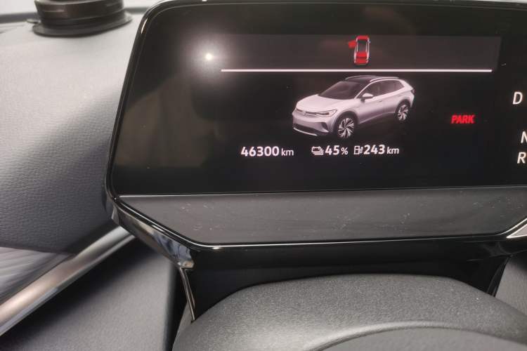 Used Volkswagen ID.4 CROZZ 2021 Long-Range PURE+ Two-Wheel Drive Version Odometer Close Up