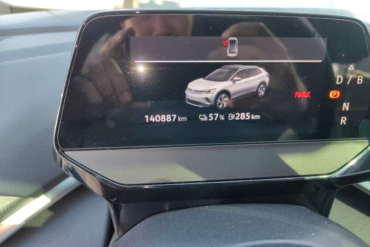 Used Volkswagen ID.4 CROZZ 2021 Long-Range Lite PRO Two-Wheel Drive Version Odometer Close Up