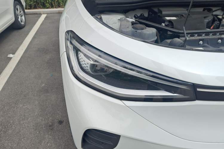 Used Volkswagen ID.4 CROZZ 2021 Yeyue First-Edition Two-Wheel-Drive Version Right Front Headlight