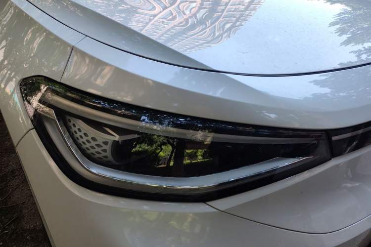 Used Volkswagen ID.4 CROZZ 2021 Long-Range PRO Two-Wheel Drive Version Right Front Headlight