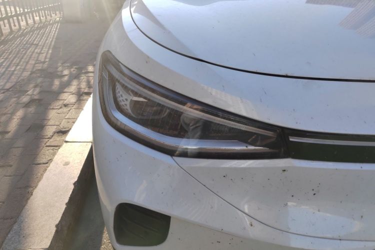 Used Volkswagen ID.4 CROZZ 2021 Long-Range PRO Two-Wheel Drive Version Right Front Headlight