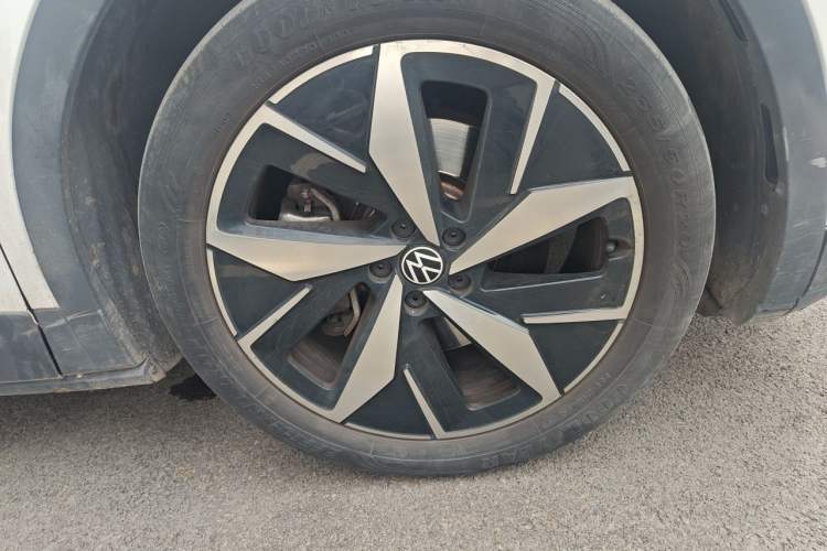 Used Volkswagen ID.4 CROZZ 2021 Yeyue First-Edition Two-Wheel-Drive Version Right Front Wheel Hub