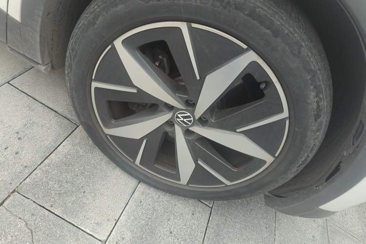 Used Volkswagen ID.4 CROZZ 2021 Long-Range PURE+ Two-Wheel Drive Version Right Front Wheel Hub