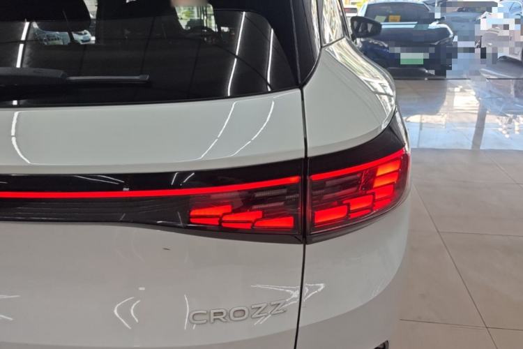 Used Volkswagen ID.4 CROZZ 2021 Long-Range Lite PRO Two-Wheel Drive Version Right Rear Taillight