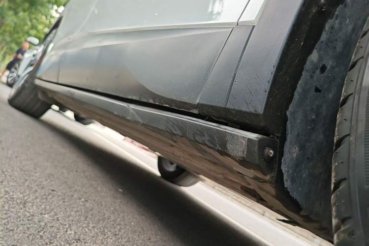 Used Volkswagen ID.4 CROZZ 2021 Long-Range PURE+ Two-Wheel Drive Version Right Side Sill