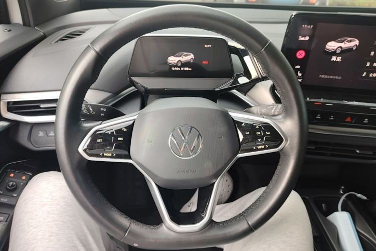 Used Volkswagen ID.4 CROZZ 2021 Long-Range PRO Two-Wheel Drive Version Steering Wheel