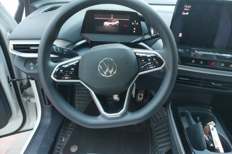 Used Volkswagen ID.4 CROZZ 2021 Long-Range PURE+ Two-Wheel Drive Version Steering Wheel