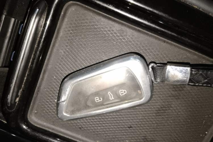 Used Volkswagen ID.4 CROZZ 2021 Long-Range Lite PRO Two-Wheel Drive Version Vehicle Key