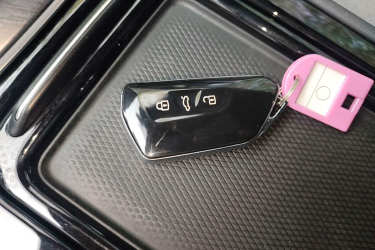 Used Volkswagen ID.4 CROZZ 2021 Long-Range PRO Two-Wheel Drive Version Vehicle Key
