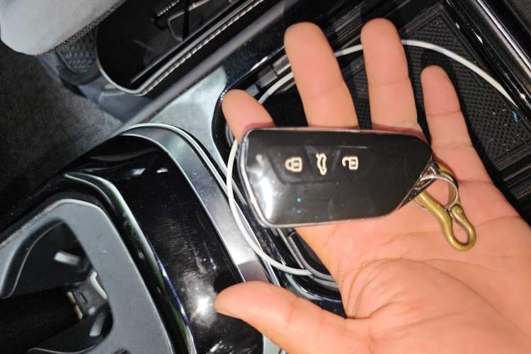 Used Volkswagen ID.4 CROZZ 2021 Long-Range PRO Two-Wheel Drive Version Vehicle Key