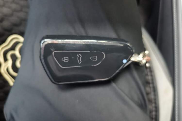 Used Volkswagen ID.4 CROZZ 2021 Long-Range PRO Two-Wheel Drive Version Vehicle Key