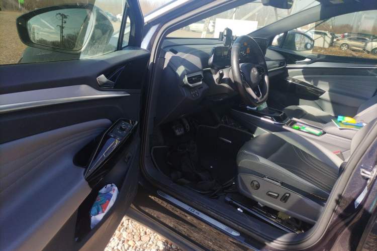 Used Volkswagen ID.4 CROZZ 2022 Long-Range Lite PRO Edition Driver Seat