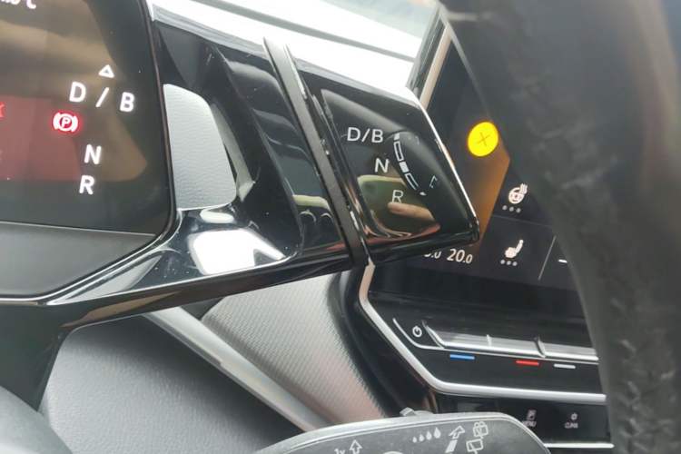 Used Volkswagen ID.4 CROZZ 2022 Long-Range Lite PRO Edition Gear Lever