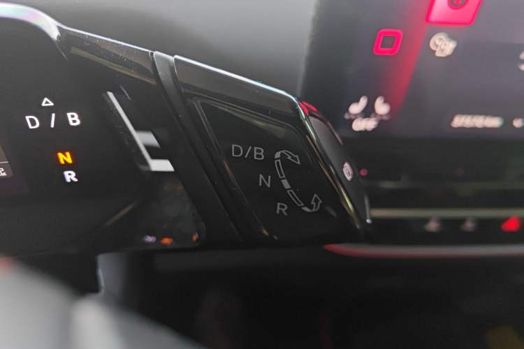 Used Volkswagen ID.4 CROZZ 2022 Long-Range Lite PRO Edition Gear Lever
