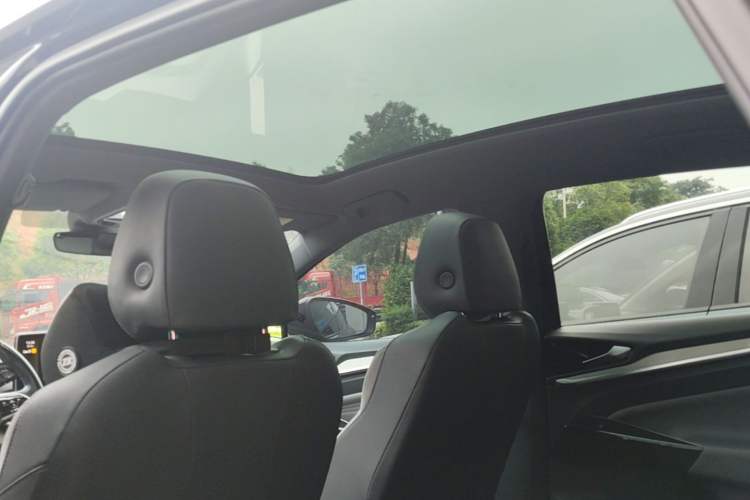 Used Volkswagen ID.4 CROZZ 2022 Long-Range Lite PRO Edition Headliner