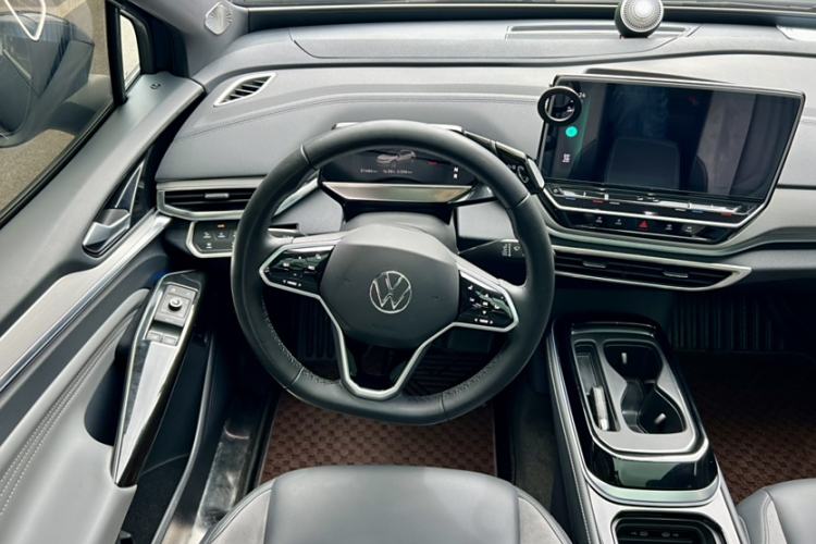 Used Volkswagen ID.4 CROZZ 2022 Long-Range PRO Edition Interior 9