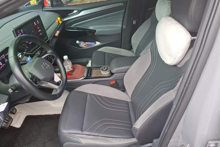Used Volkswagen ID.4 CROZZ 2022 Long-Range Lite PRO Edition Left Front Seat