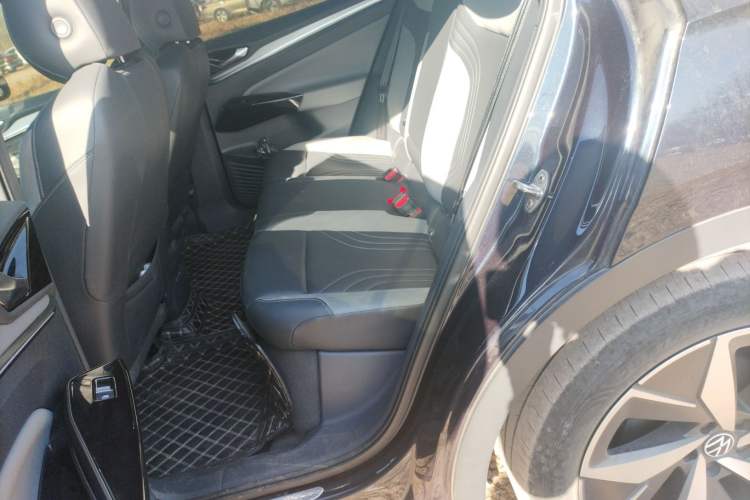 Used Volkswagen ID.4 CROZZ 2022 Long-Range Lite PRO Edition Left Rear Seat