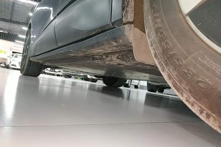 Used Volkswagen ID.4 CROZZ 2022 Pure Edition Limited Edition Left Side Sill