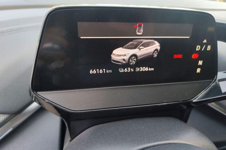 Used Volkswagen ID.4 CROZZ 2022 Long-Range Lite PRO Edition Odometer Close Up