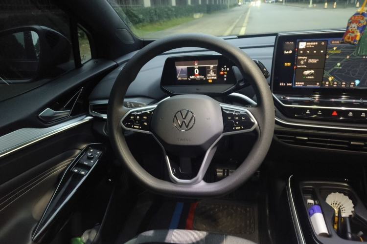 Used Volkswagen ID.4 CROZZ 2022 Long-Range PURE+ Edition Steering Wheel