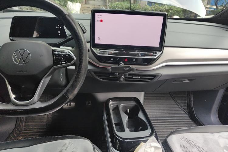 Used Volkswagen ID.4 CROZZ 2022 Long-Range Lite PRO Edition Center Console