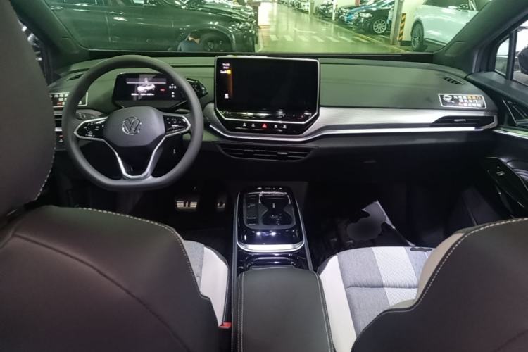 Used Volkswagen ID.4 CROZZ 2022 Standard Range PURE Edition Center Console