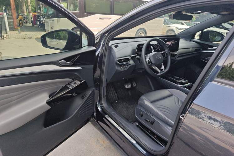 Used Volkswagen ID.4 CROZZ 2022 Long-Range Lite PRO Edition Driver Seat