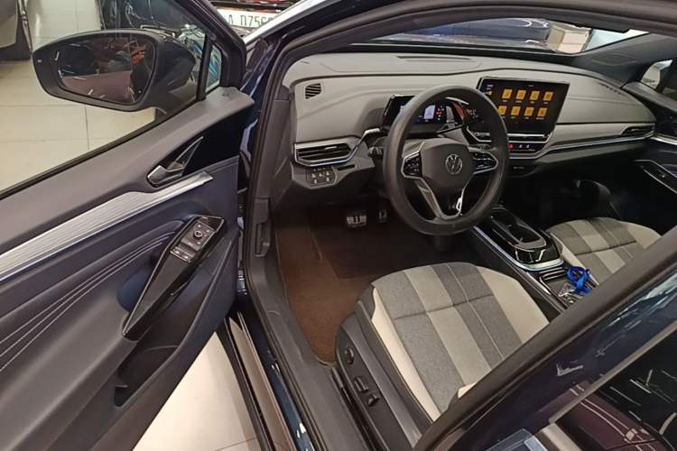 Used Volkswagen ID.4 CROZZ 2022 Pure Edition Limited Edition Driver Seat