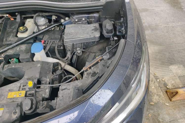 Used Volkswagen ID.4 CROZZ 2022 Long-Range Lite PRO Edition Engine Bay Left