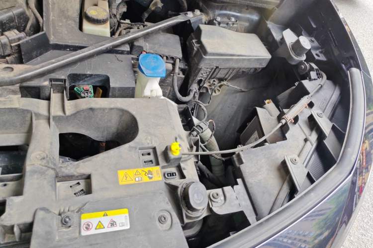 Used Volkswagen ID.4 CROZZ 2022 Long-Range Lite PRO Edition Engine Bay Left