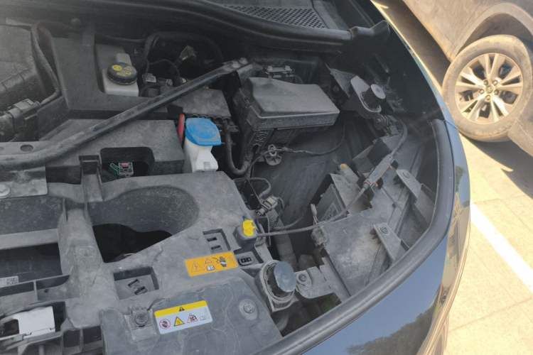 Used Volkswagen ID.4 CROZZ 2022 Long-Range Lite PRO Edition Engine Bay Left