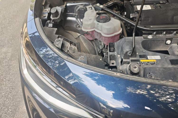 Used Volkswagen ID.4 CROZZ 2022 Long-Range Lite PRO Edition Engine Bay Right
