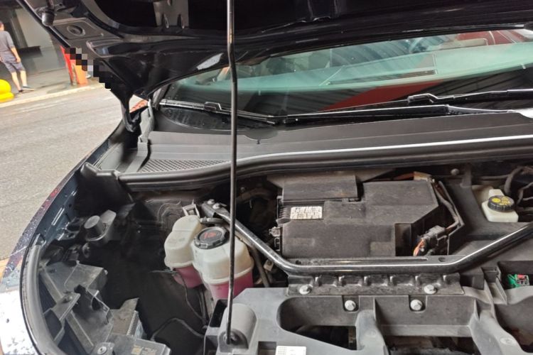 Used Volkswagen ID.4 CROZZ 2022 Long-Range PURE+ Edition Engine Bay Right