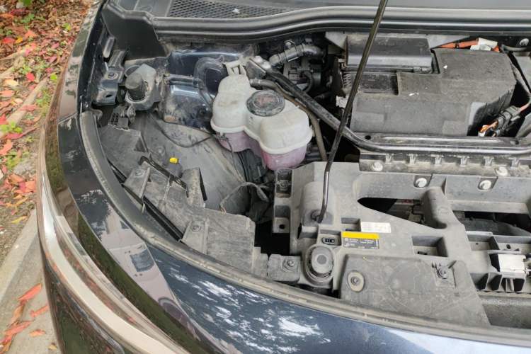 Used Volkswagen ID.4 CROZZ 2022 Long-Range Lite PRO Edition Engine Bay Right