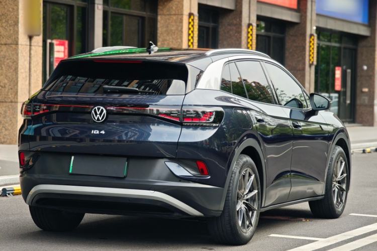 Used Volkswagen ID.4 CROZZ 2022 Standard Range PURE Edition Exterior 2
