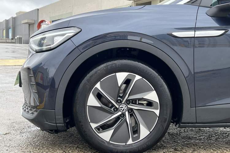 Used Volkswagen ID.4 CROZZ 2022 Pure Edition Limited Edition Exterior 4