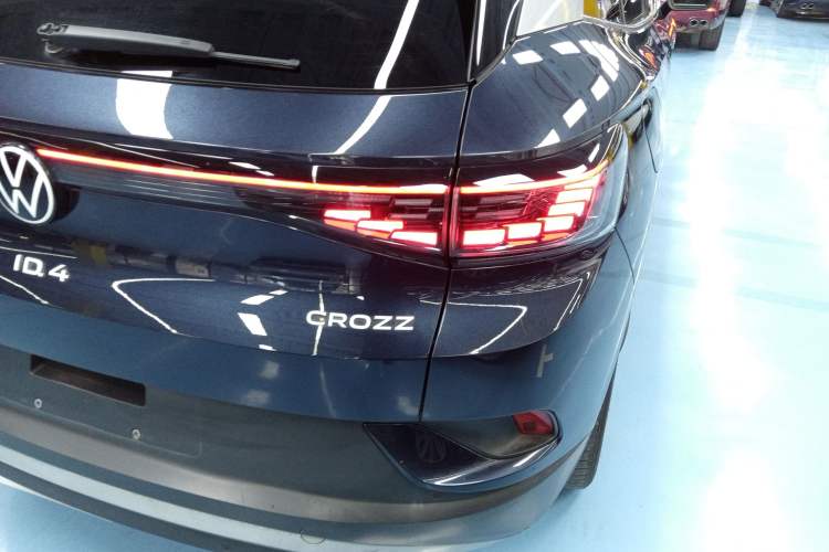 Used Volkswagen ID.4 CROZZ 2022 Long-Range PURE+ Edition Exterior 6