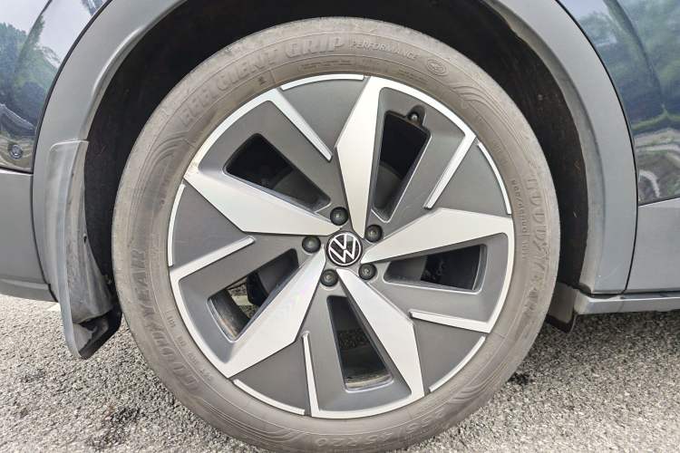 Used Volkswagen ID.4 CROZZ 2022 Long-Range PRO Edition Exterior 6