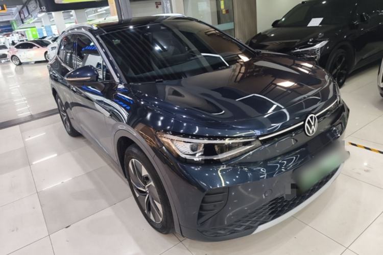 Used Volkswagen ID.4 CROZZ 2022 Standard Range PURE Edition Front Right 45 Deg