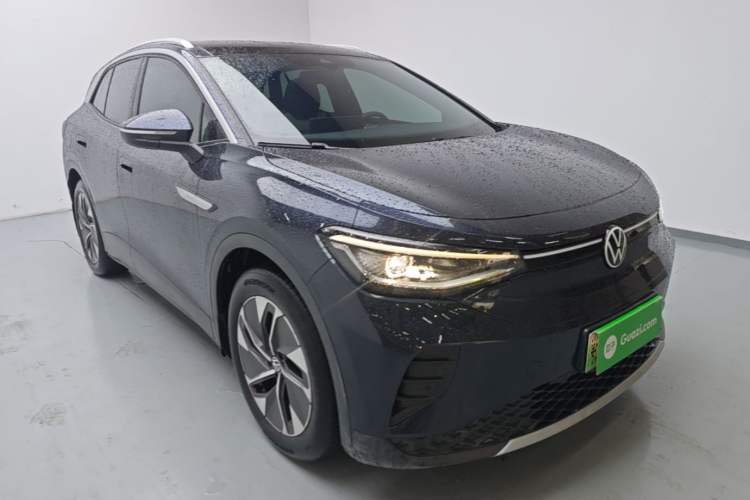 Used Volkswagen ID.4 CROZZ 2022 Pure Edition Limited Edition Front Right 45 Deg