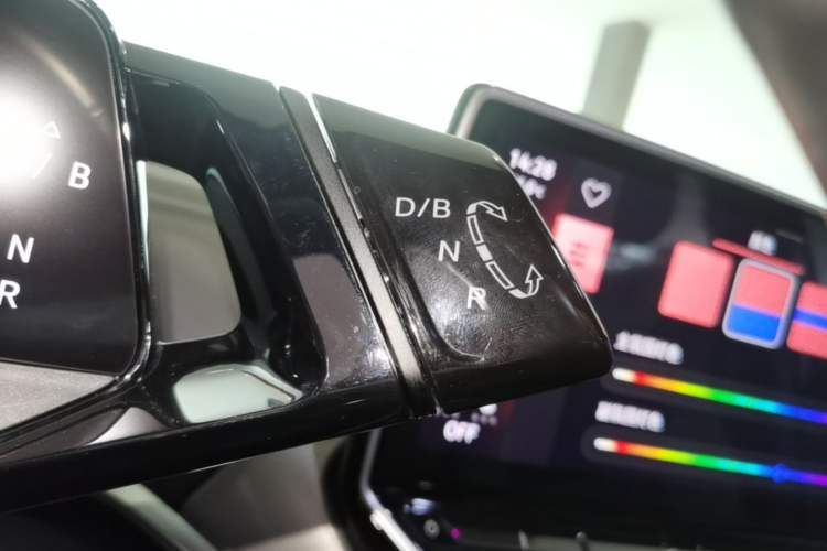 Used Volkswagen ID.4 CROZZ 2022 Long-Range Lite PRO Edition Gear Lever