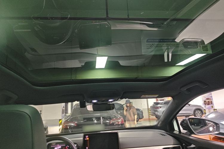 Used Volkswagen ID.4 CROZZ 2022 Long-Range Lite PRO Edition Headliner