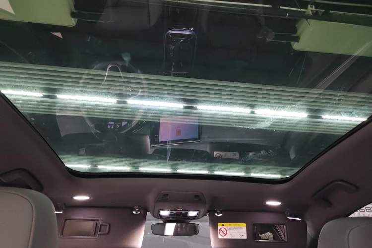 Used Volkswagen ID.4 CROZZ 2022 Long-Range Lite PRO Edition Headliner