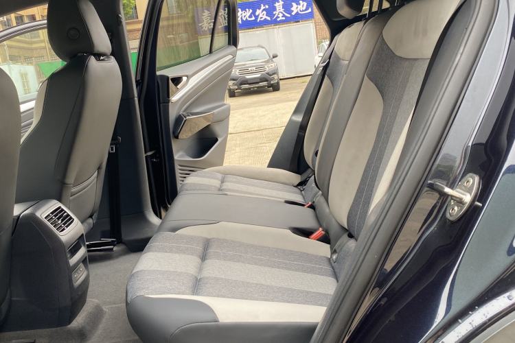 Used Volkswagen ID.4 CROZZ 2022 Long-Range PURE+ Edition Interior 1