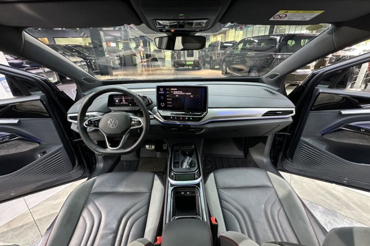 Used Volkswagen ID.4 CROZZ 2022 High-Performance PRIME Edition Interior 2
