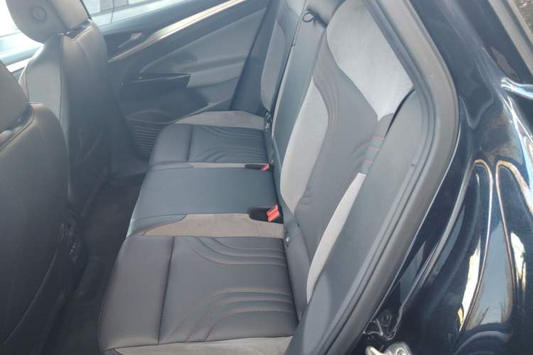 Used Volkswagen ID.4 CROZZ 2022 High-Performance PRIME Edition Interior 4